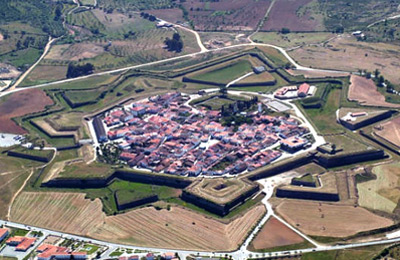 Vista area de Almeida