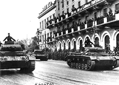 Blindados alemães em Atenas (1941)
